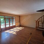 Gözde Evler Sitesi’nde Bahçeli ve Teraslı Kiralık 5+1 Villa — 13. fotoğraf
