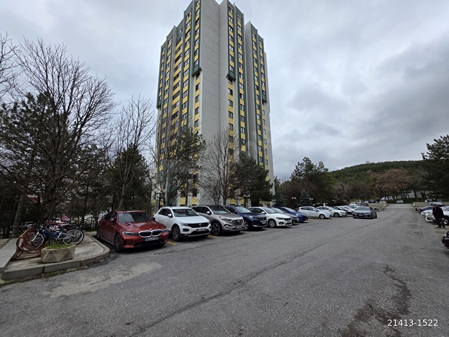Konutkent 2 Sitesi’nde 16. Kat Manzaralı Satılık 3+1 — 1. fotoğraf